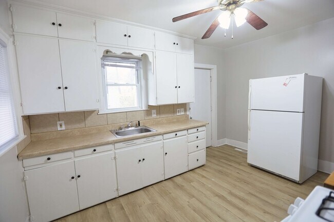 Foto del edificio - 428 Houston Ave