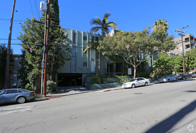 Foto del edificio - 929 Larrabee Apartments