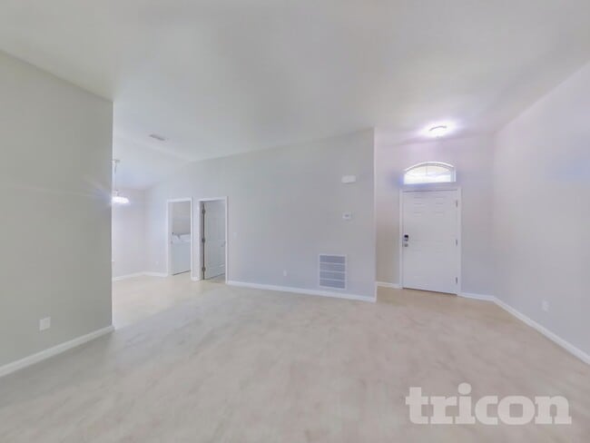 Building Photo - 97723 Albatross Dr