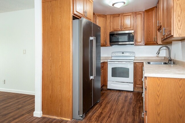 Foto del edificio - Charming Condo for Rent in Goleta!