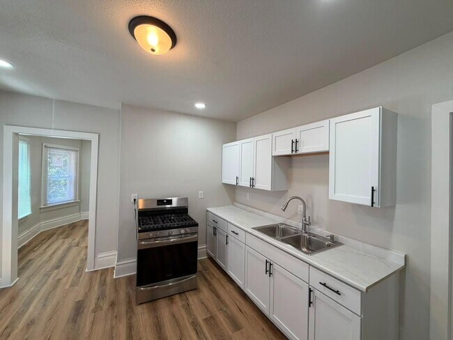 Foto del edificio - 3356 N Buffum St