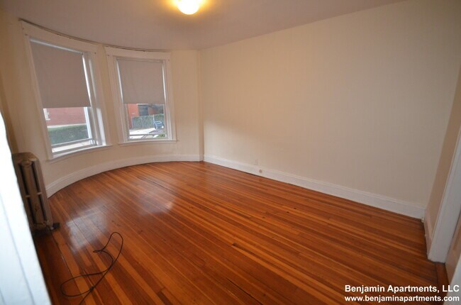 Foto del edificio - 7 Mount Hood Rd