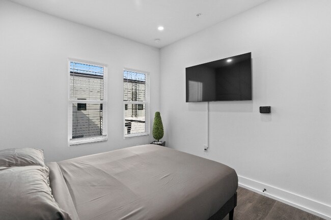 Foto del edificio - 927 S Howard Ave