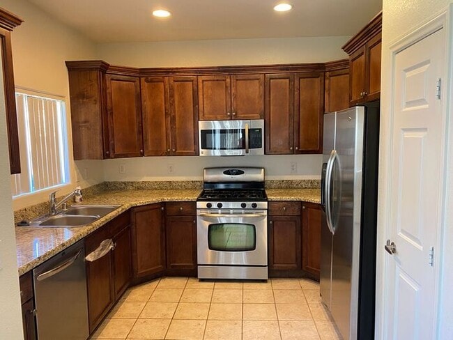 Building Photo - First Show: The first open showing is on 2/26 at 4PM. Please be prompt. We will be processing any...