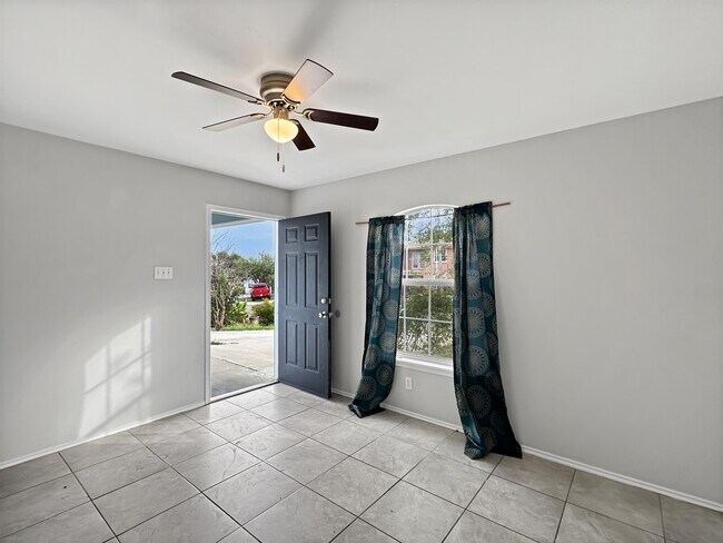 Foto del edificio - 2908 Green St