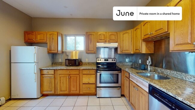 Photo - Private bedroom in 4 bed/1.5 bath Home