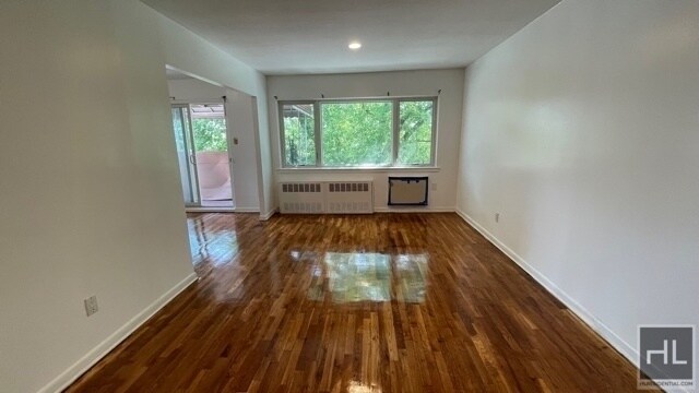 Foto del edificio - NEWLY RENOVATED XXL 3 BEDROOMS WITH PRIVAT...