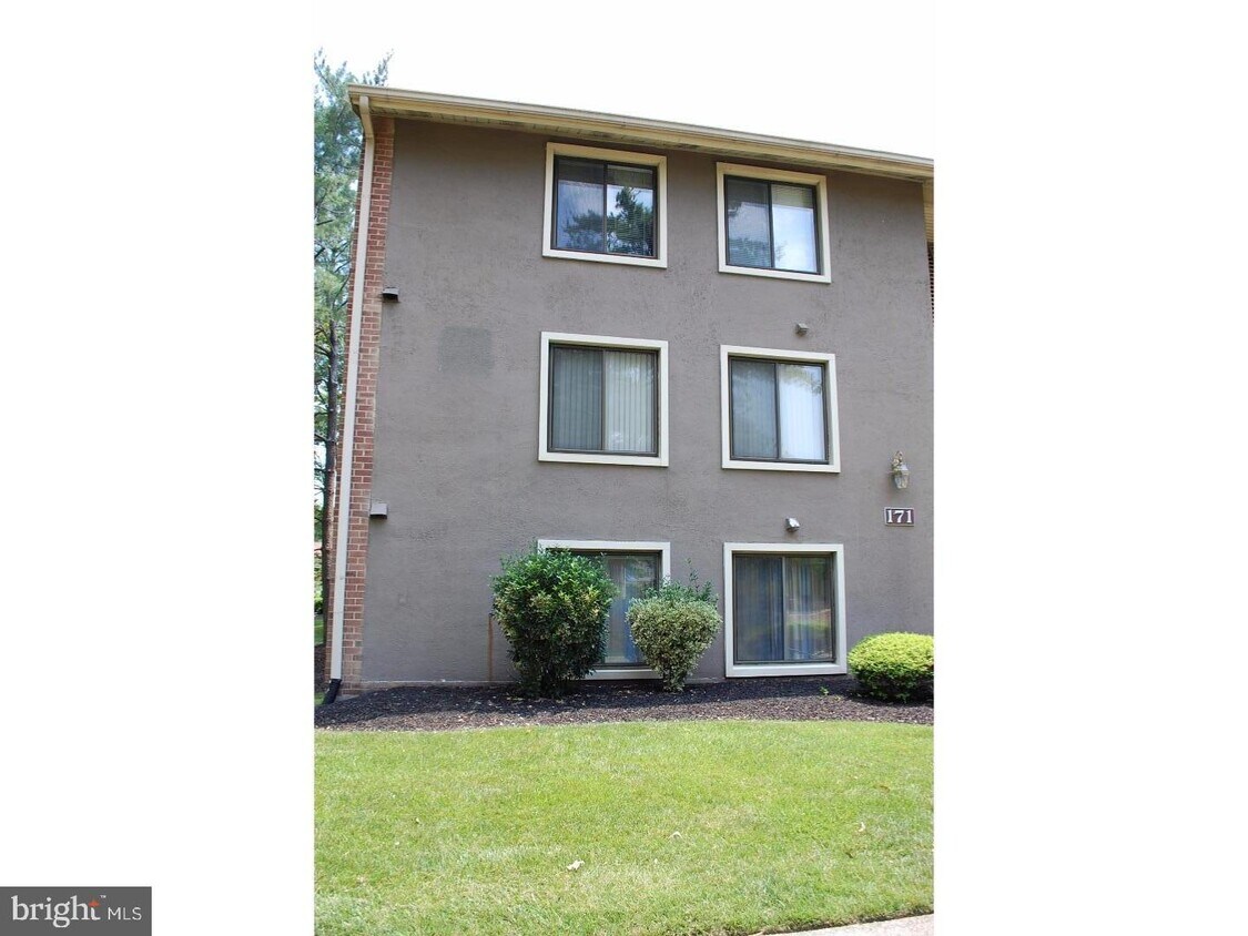 171 Echelon Rd  