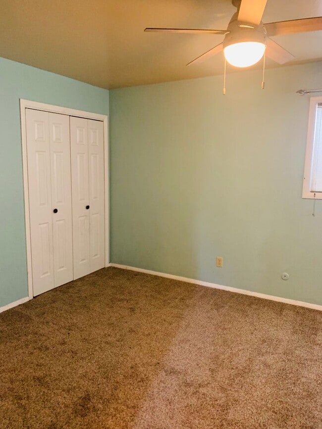 Building Photo - 2 Bed 2 Bath Condo
