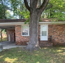 Building Photo - 205 Chavis St
