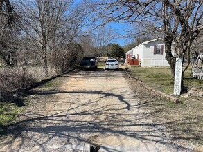 Building Photo - 1106 Pawnee Trail