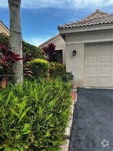 Building Photo - 4366 Pine Ridge Ct