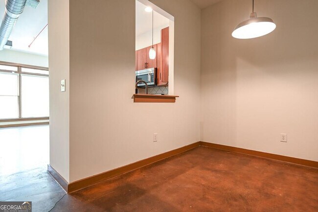 Foto del edificio - 250 Martha Dr