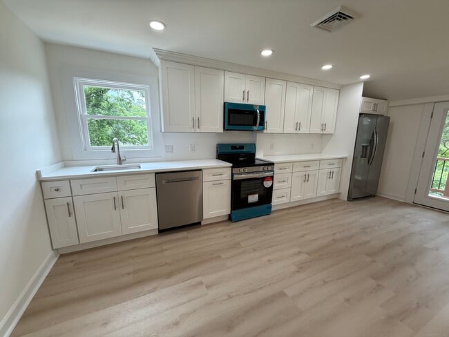 Building Photo - 181-137 CT-37