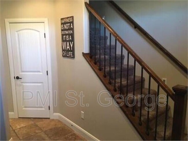 Building Photo - 2075 Sir Monte Dr