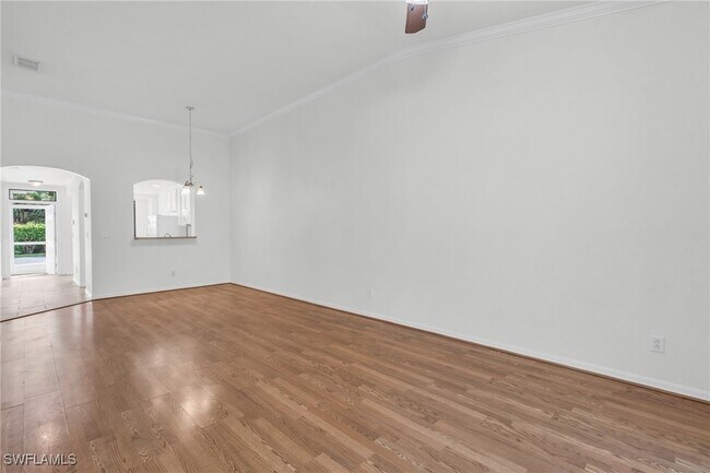 Foto del edificio - 7655 Meadow Lakes Dr