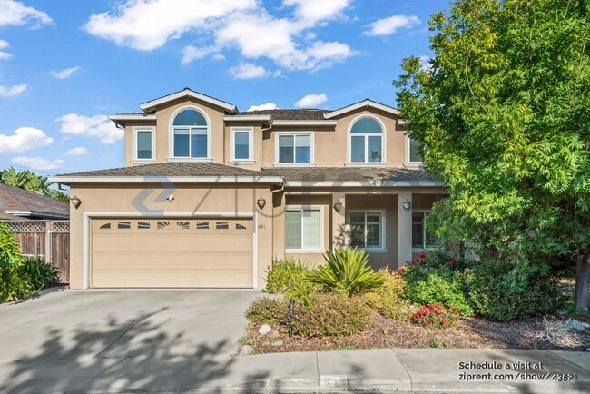 Building Photo - 601 Hudson Dr