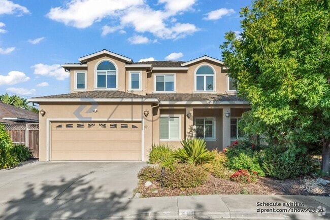 Building Photo - 601 Hudson Dr