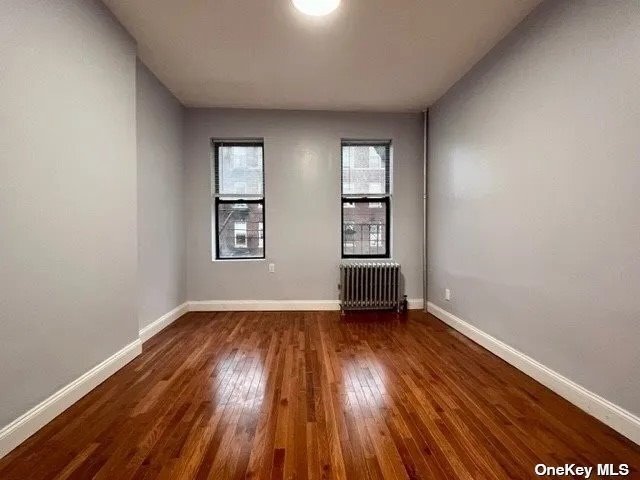 Building Photo - 38-38-38-29 29th St