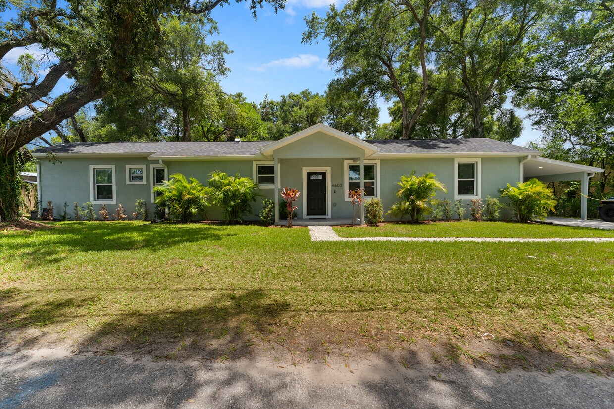 Foto principal - 4602 N Manley St