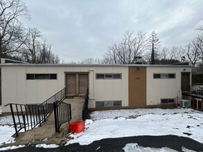 Building Photo - 101 Grandview Rd