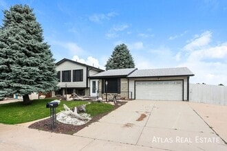 Building Photo - 15995 E Iliff Pl