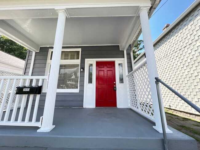 Building Photo - Newly Rehabbed Single Family in Cincinnati...