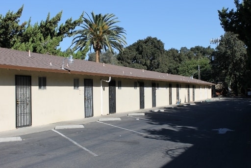 Building Photo - 8900 Thornton Rd