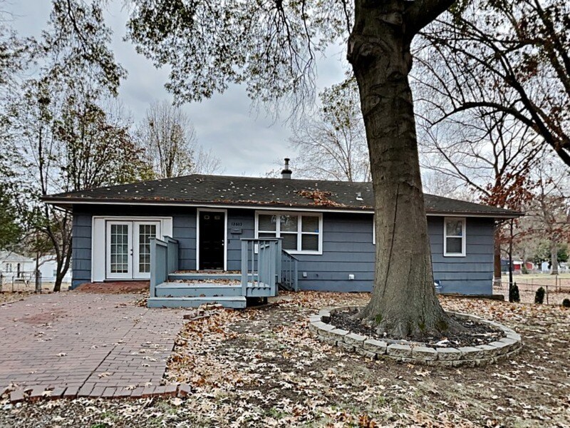 Primary Photo - 12803 12th St