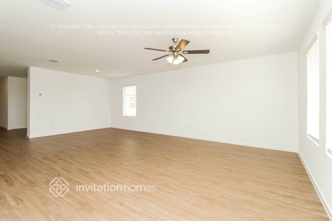 Foto del edificio - 7248 Lazy Creek Rd