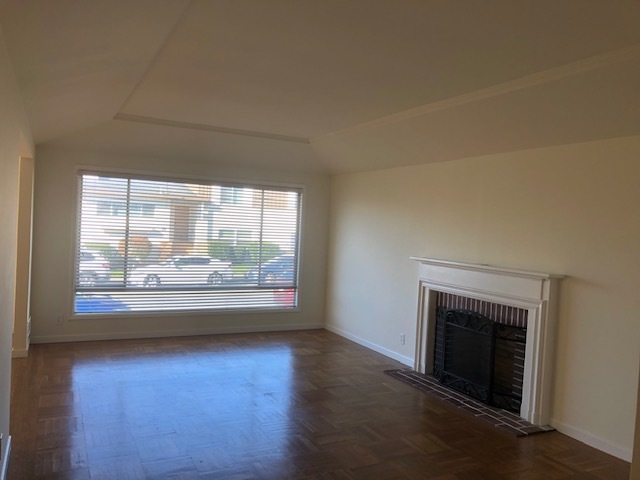Living Room - 1450 Eucalyptus Dr