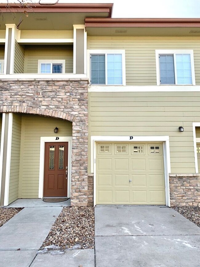 Foto del edificio - Immaculate Townhome in SE Fort Collin, Min...