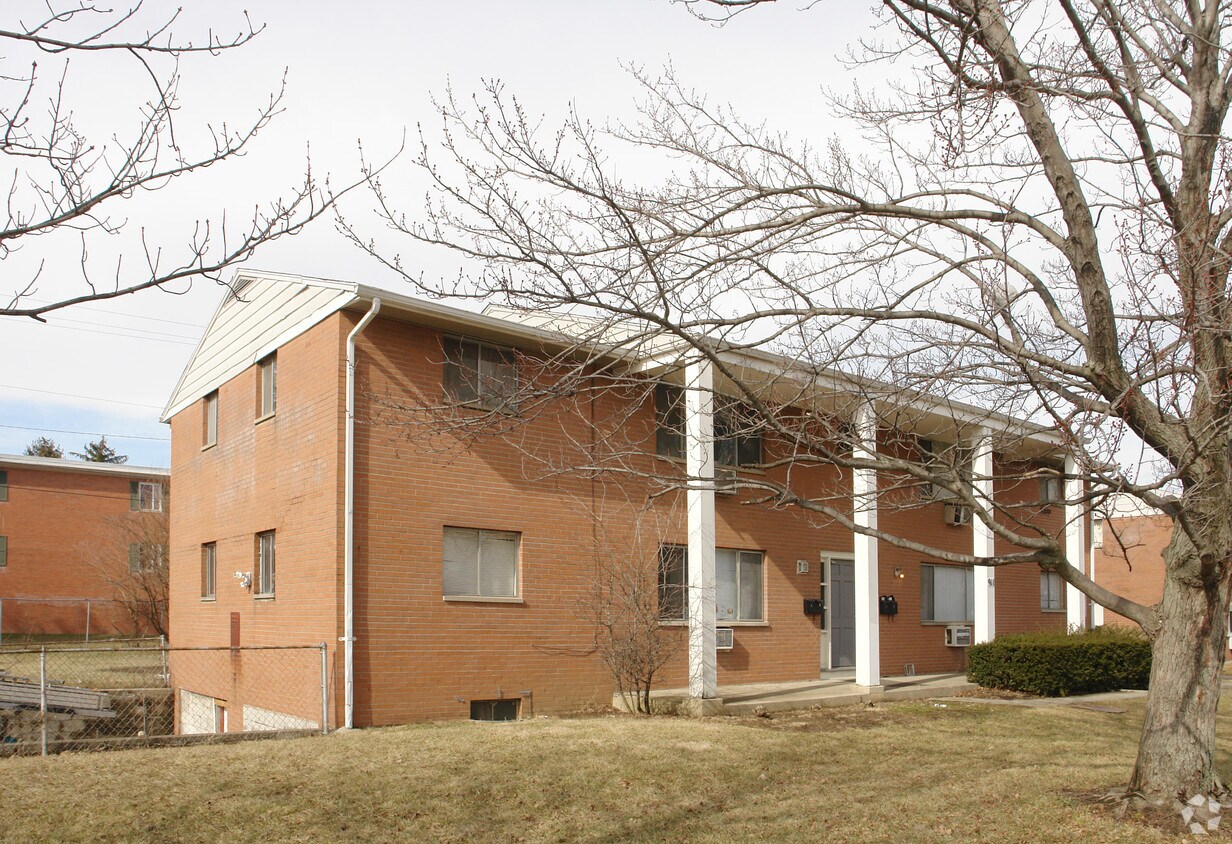 Building Photo - 911 Kingsford Rd