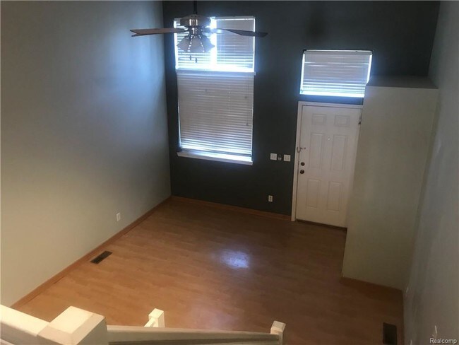 Foto del edificio - 13643 Osborn Ave