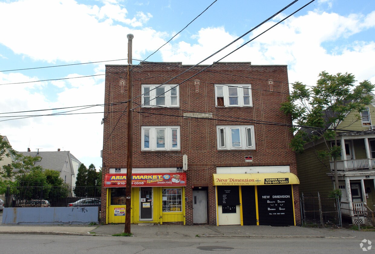 Primary Photo - 381-385 Lowell St
