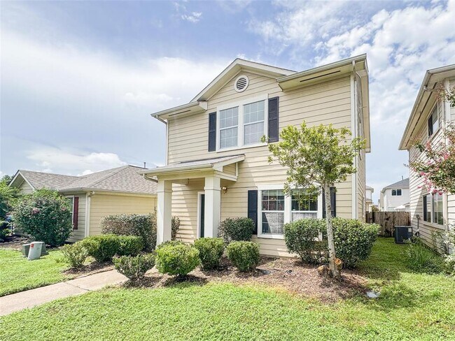 Building Photo - 6406 Provident Green Dr