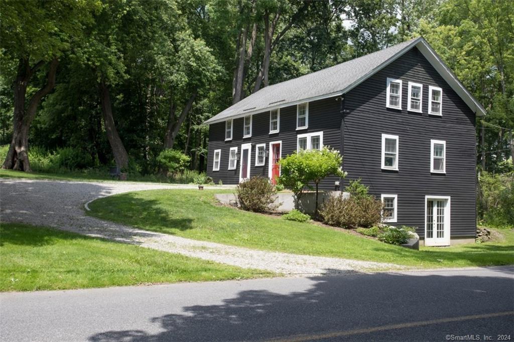 Primary Photo - 245 Belgo Rd