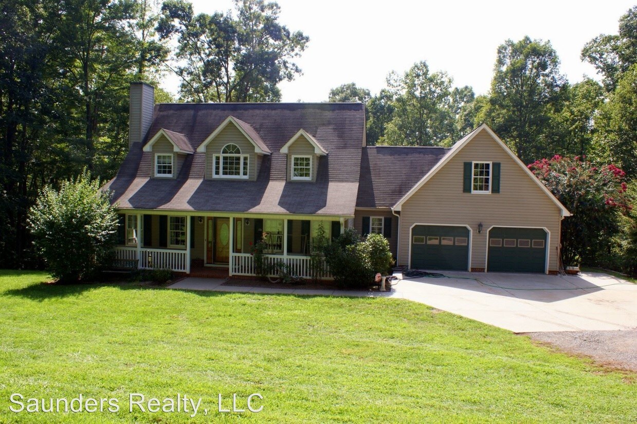 Primary Photo - 3 br, 3.5 bath House - 1074 Lewis Rd