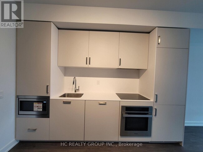 Photo du bâtiment - 88 Queen St E