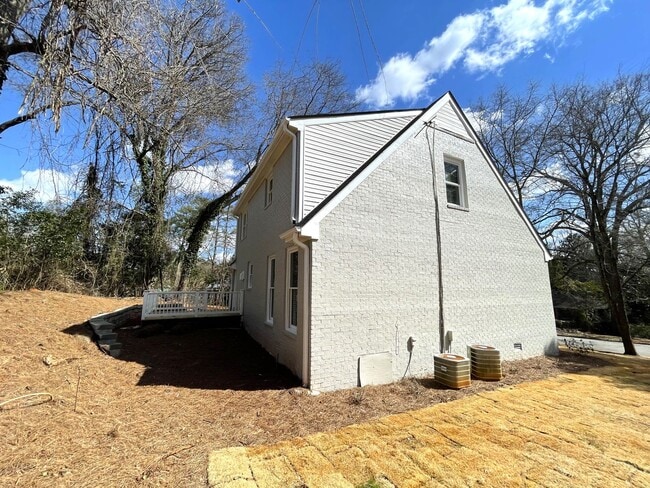 Building Photo - Five Points - 4br House - Fall 2026 Pre-Lease
