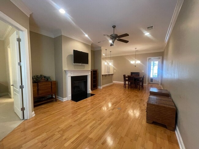Building Photo - Beautiful Home In Upscale Provenance Commu...