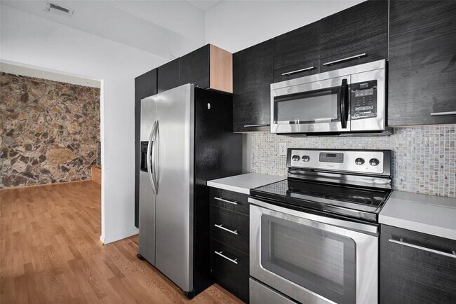 Foto del edificio - 4850 SW 63rd Terrace