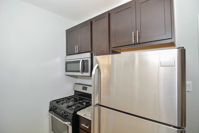 Foto del edificio - 4040 S Ashland Ave