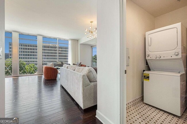 Foto del edificio - 1820 Peachtree St NE