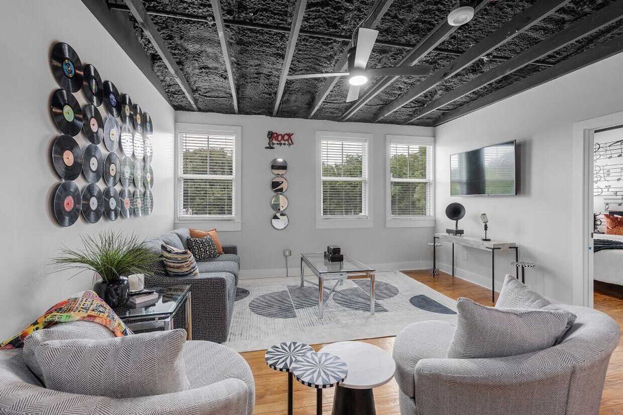 Foto principal - 156 Camellia St
