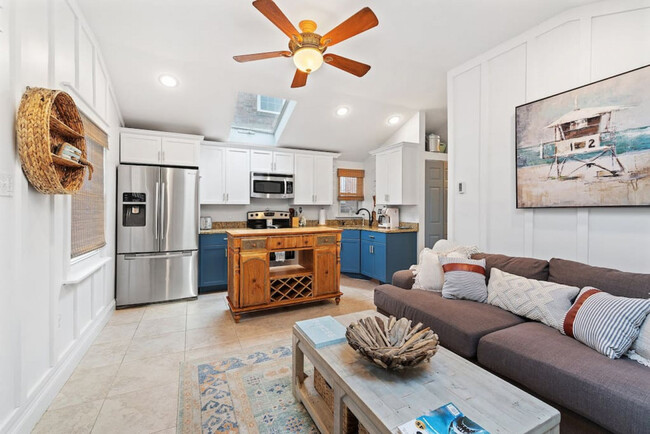 Foto del edificio - 9707 Monmouth Ave