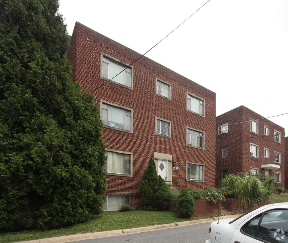 Foto del edificio - 8805 Plymouth St