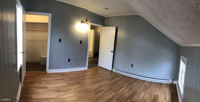 Building Photo - 1 br, 1 bath 4plex - 2 Henry Court 2B