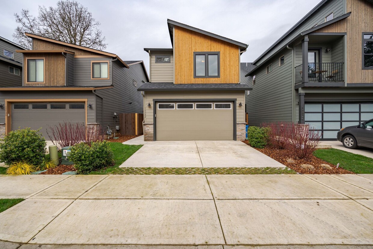 Primary Bedroom On the Main Floor - 3 bed... - Primary Bedroom On the Main Floor  - 3 bed...