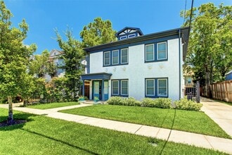Building Photo - 2417 Huldy St